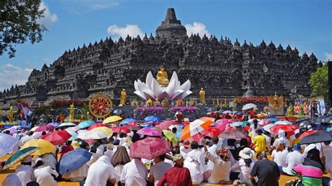 Tempat Berbelanja Souvenir di Destinasi Wisata Upacara Waisak di Candi Borobudur
